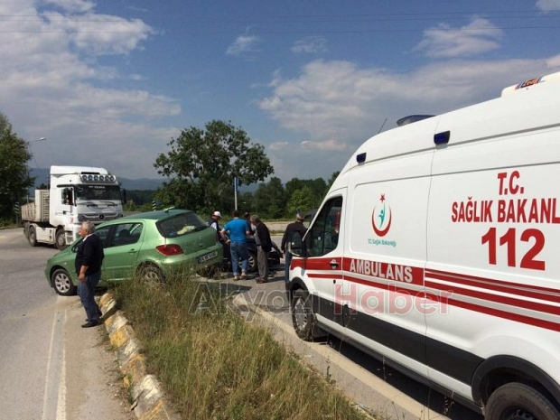 Batakköy Kavşağında Trafik Kazası