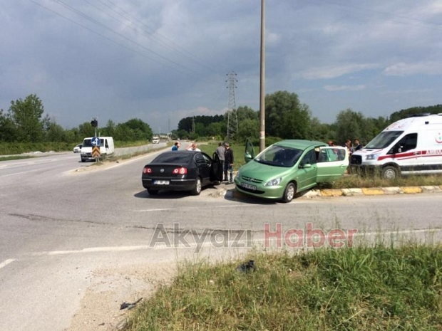 Batakköy Kavşağında Trafik Kazası