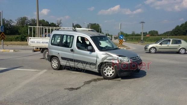 Batakköy Kavşağında Trafik Kazası