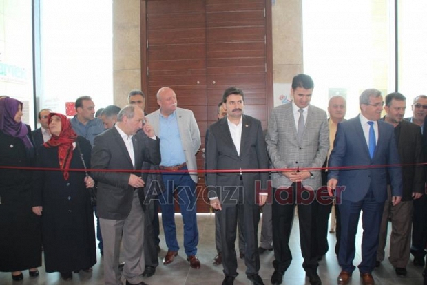 Bayrak Sergisi Törenle Açıldı 