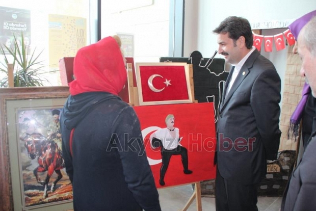 Bayrak Sergisi Törenle Açıldı 