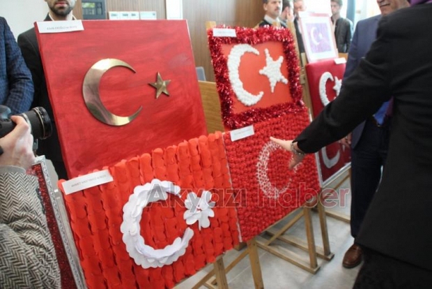 Bayrak Sergisi Torenle Acildi Akyazi Haber Akyazi Nin Bir Numarali Haber Sitesi Sakarya Haber