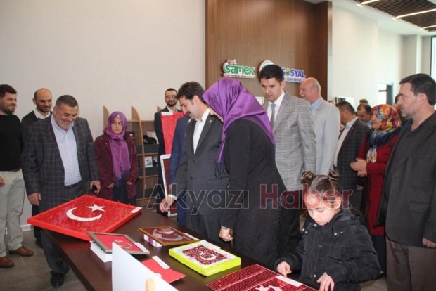 Bayrak Sergisi Törenle Açıldı 