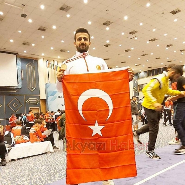 Beden Eğitimi Öğretmeni Balkan üçüncüsü oldu