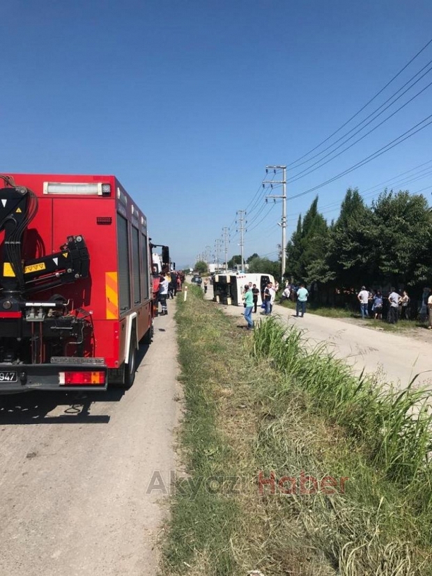 Bekirpaşada Servis Minibüsü Alev Aldı
