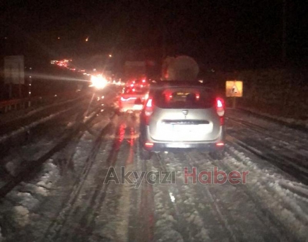 Beldibi'nde kar geçit vermedi