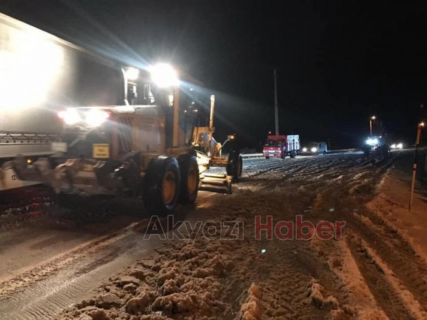 Beldibi'nde kar geçit vermedi