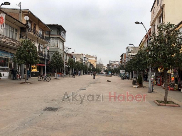 Belediye bankları kaldırdı