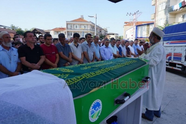Belediye personeli Adnan Rençber in Annesi defnedildi