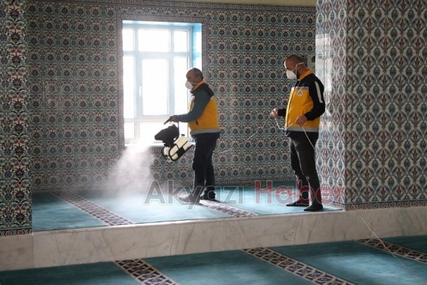 Belediye Sağlık işlerinden Camilere İlaçlama