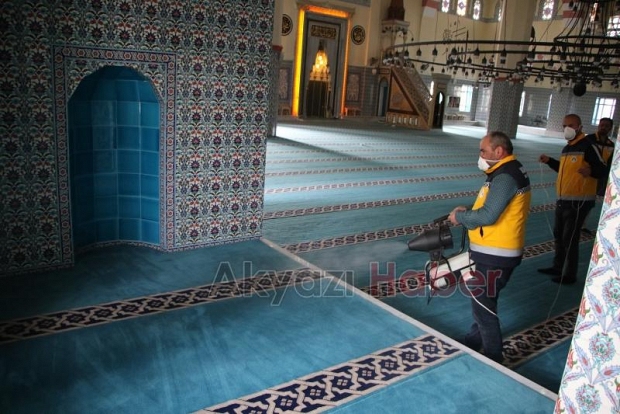 Belediye Sağlık işlerinden Camilere İlaçlama
