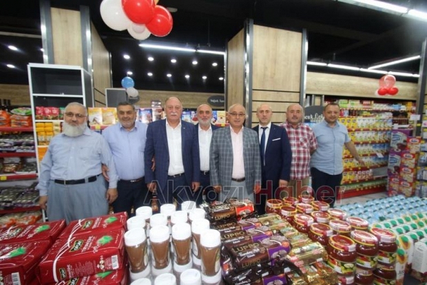 Beş Kardeşler Marketin 3. Şubesi Dualarla Açıldı