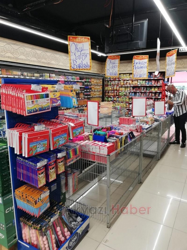 Beşkardeşler kırtasiye sezonunu açtı
