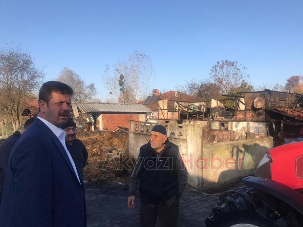 Bilal Soykan yangında zarar gören evi ziyaret etti