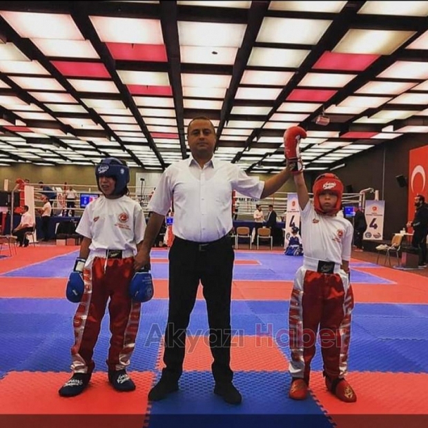 Bilek Güreşinde İl Birincileri Akyazıdan