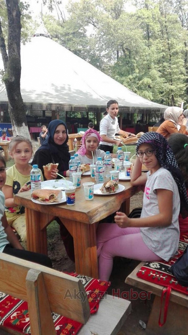 Bilgi Ve Kültür Evi Öğrencilerine Moral Gezisi