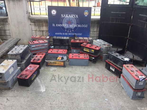 Bir gecede 28 aracın aküsünü çalmışlar