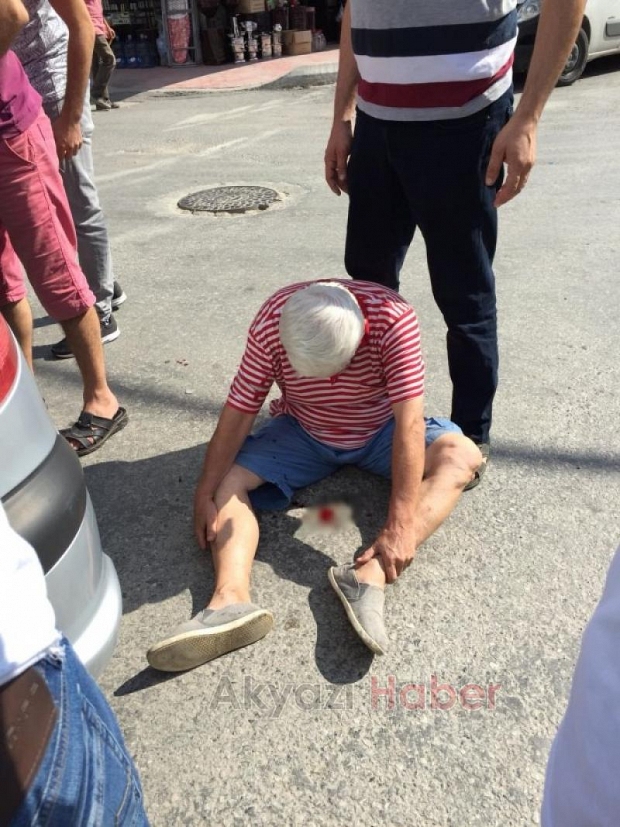 Bisikletiyle otomobile çarptı 