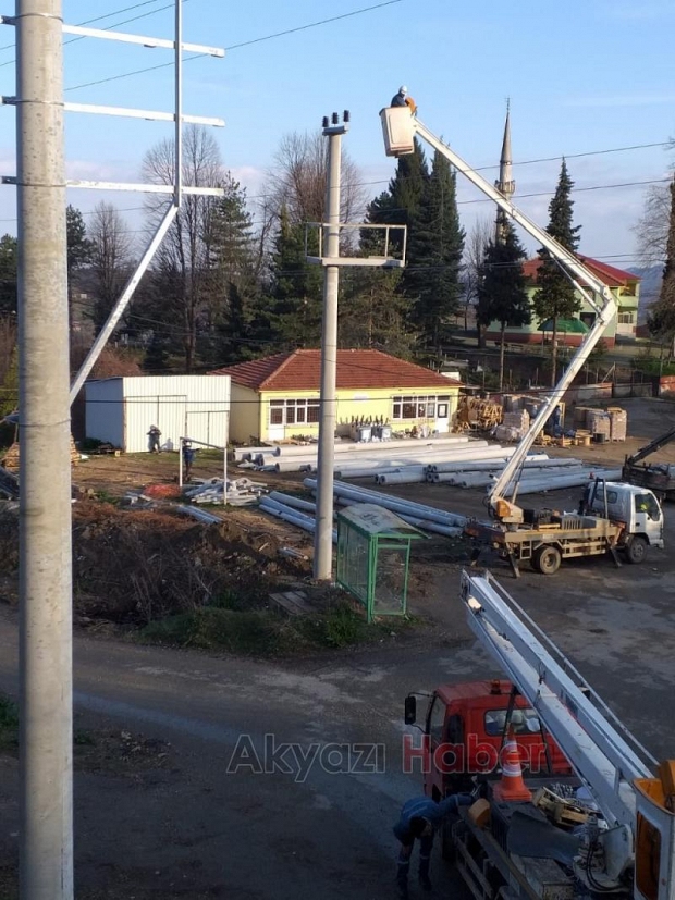 Boztepe Mahallesinde Direkler Yenileniyor