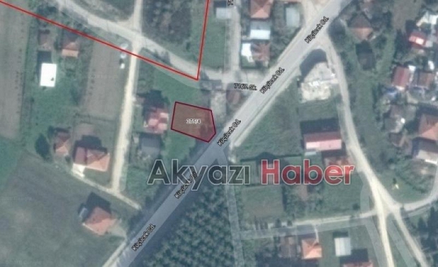 Cadde Kenarında Satılık Arsa