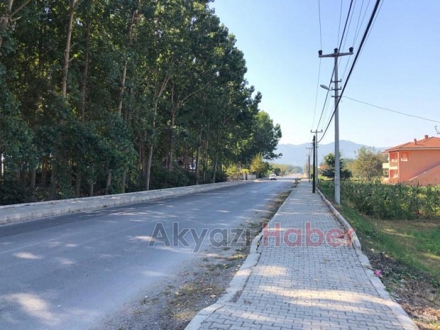 Cadde Kenarında Satılık Arsa