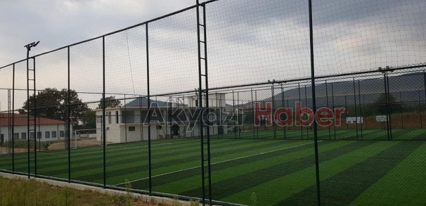 Çakırbey Halı Saha Kompleksi Göz Kamaştırıyor