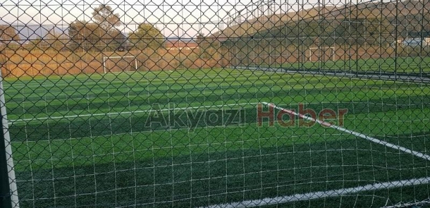 Çakırbey Halı Saha Kompleksi Göz Kamaştırıyor