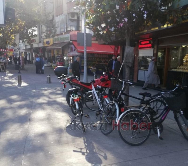 Çarşı İçinde Bisiklet ve Motosiklet Sorunu Devam Ediyor