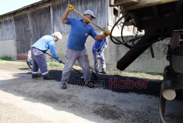 ÇATALKÖPRÜ MAHALLESİNDE ASFALT YAMA ÇALIŞMALARI BAŞLADI