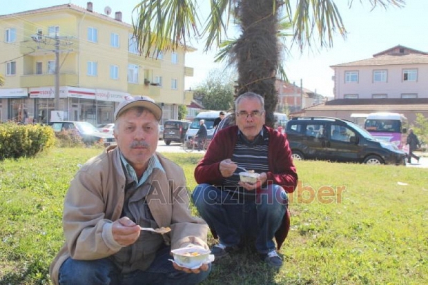 Çetinkaya AVM  Halka 5000 Kişilik Aşure Dağıttı