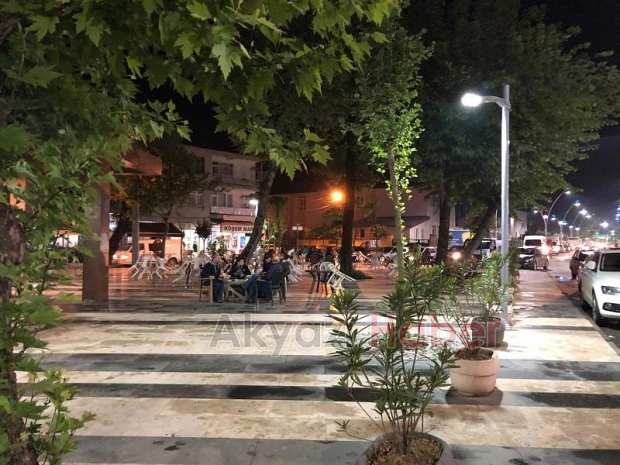 Cevat Ayhan Cami çay bahçesi açıldı