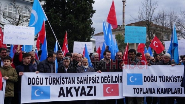 Çinin Doğu Türkistandaki zulmü  Protesto edildi