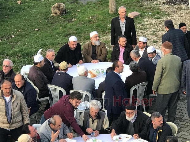 Coşkun Furuncu’nun okuması yapıldı, cami dolup taştı