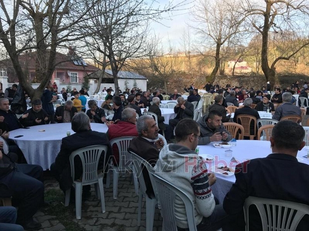 Coşkun Furuncu’nun okuması yapıldı, cami dolup taştı