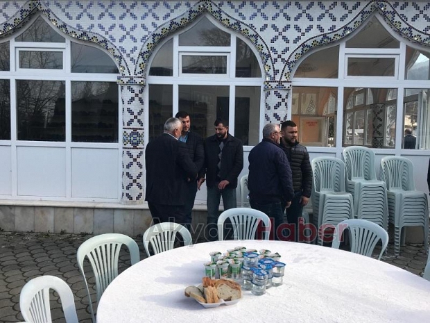 Coşkun Furuncu’nun okuması yapıldı, cami dolup taştı