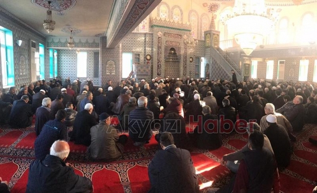 Coşkun Furuncu’nun okuması yapıldı, cami dolup taştı