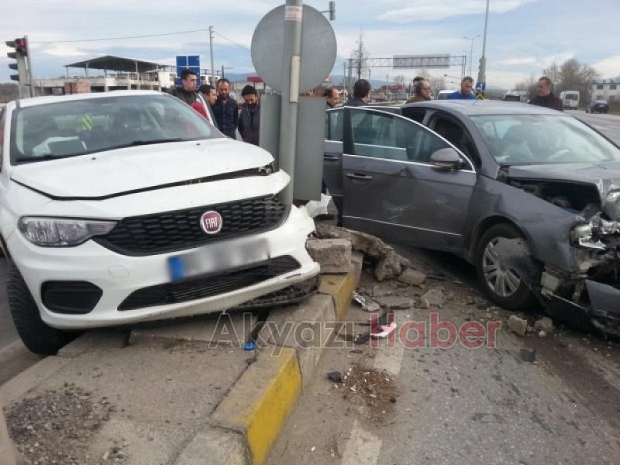 D100 Ormanköy Kavşağında  Işık ihlali kazası