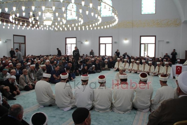 Darül Kurra Cami Dualarla İbadete Açıldı