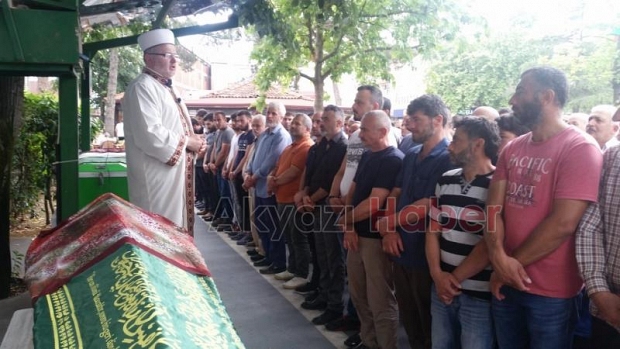 Demirtaş ve Tuncer dualarla defnedildi