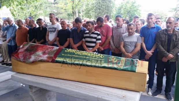 Demirtaş ve Tuncer dualarla defnedildi