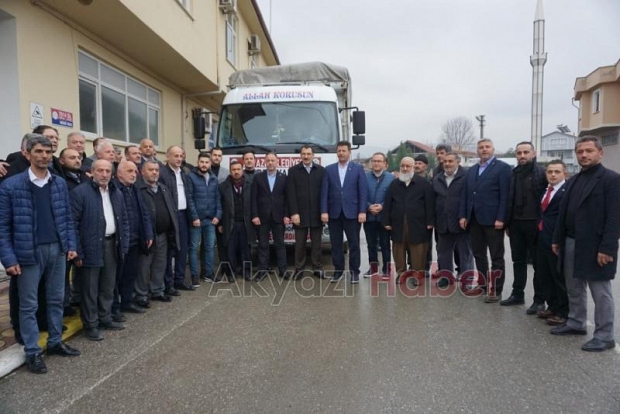 DEPREM BÖLGESİNE AKYAZIDAN BİR KAMYON YARDIM YOLA ÇIKTI