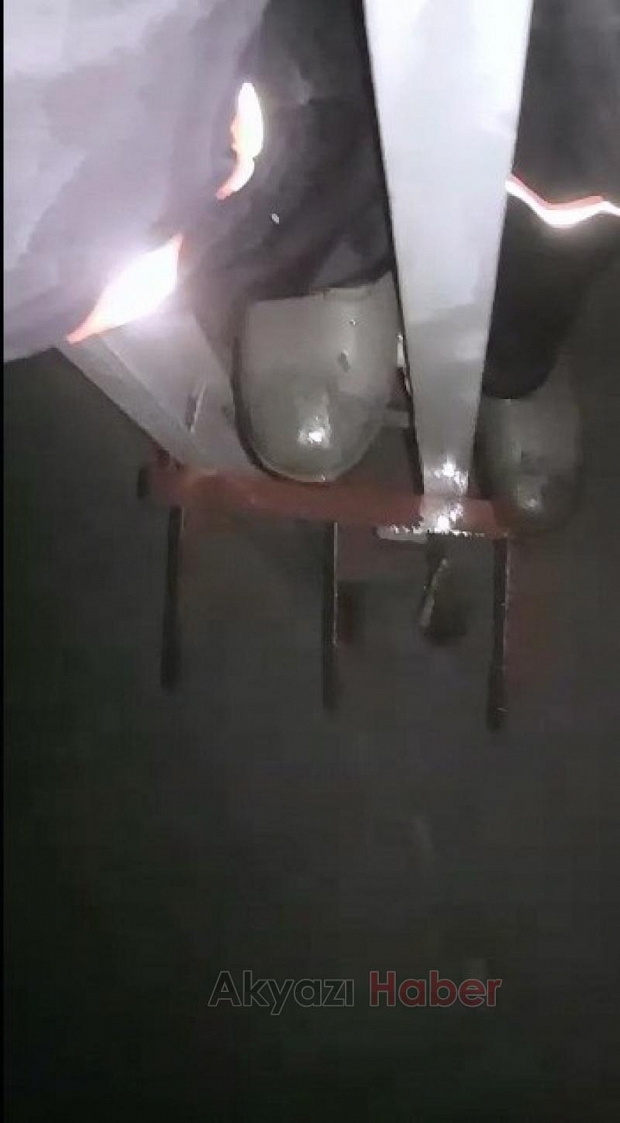 Direğe çıkıp yardım bekledi