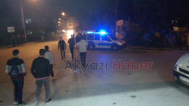Direksiyon Hakimiyetini Kaybeden Araç Barakaya Girdi