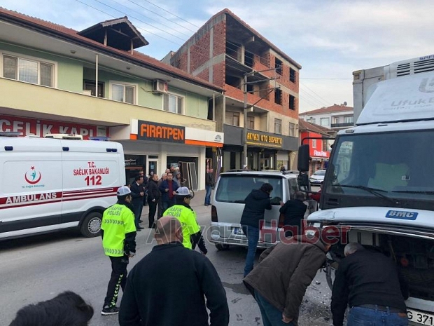 Ada Caddesinde Trafik Kazası 1 yaralı