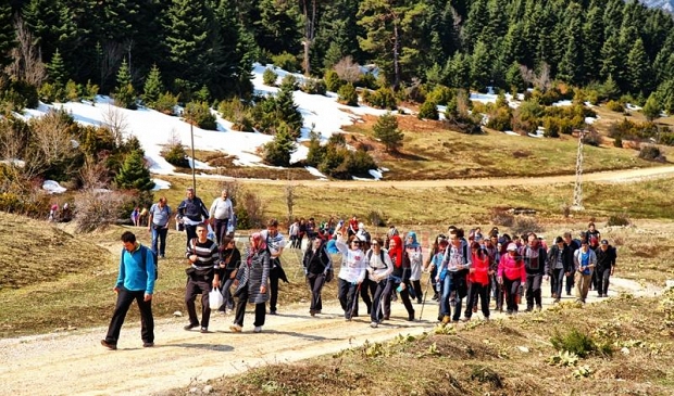 Doğa Yürüyüşleri Karagöl le başladı