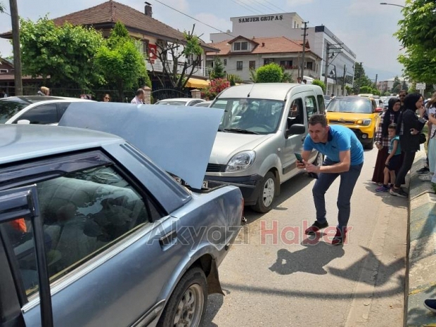 Dört Araç Birbirine Çarptı