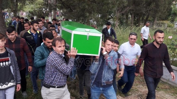 Dün askere gidecekti  bugün toprağa verildi