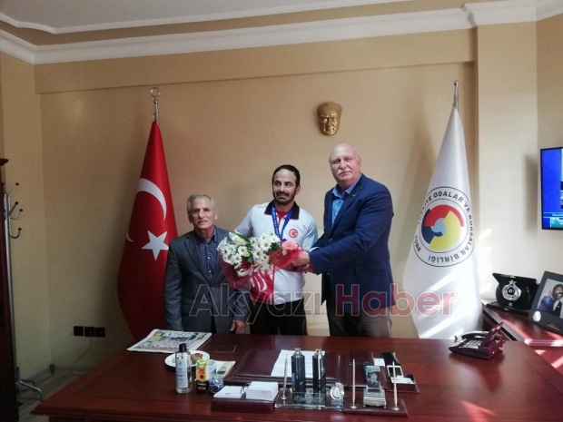 Dünya Şampiyonuna memleketinde Coşkulu karşılama