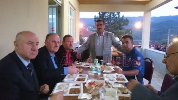  Durmuşlar Mahallesi’nde Geleneksel İftar Yemeği