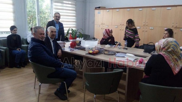 Eğitim Bir Sen Akyazıda eğitim verdi